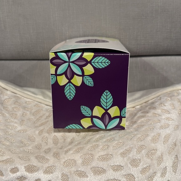 Scentsy Fragrance Flower Vanilla Bean Buttercream Brand New - Picture 3 of 8